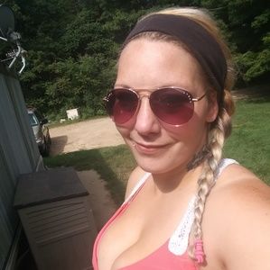 Meet your Posher, Jade